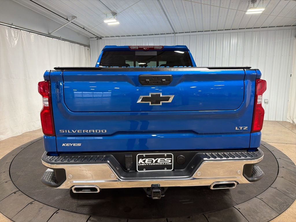 Used 2022 Chevrolet Silverado 1500 LTZ w/ LTZ Premium Package AWD/4WD image 7