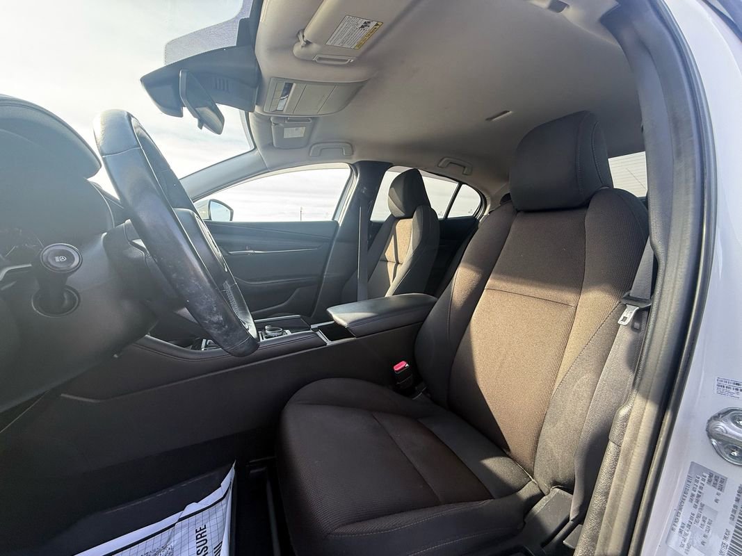 Used 2019 MAZDA MAZDA3 Sedan image 9