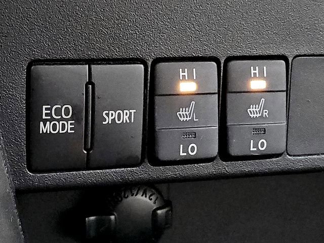 Used 2015 Toyota RAV4 Limited w/ Technology Package image 27