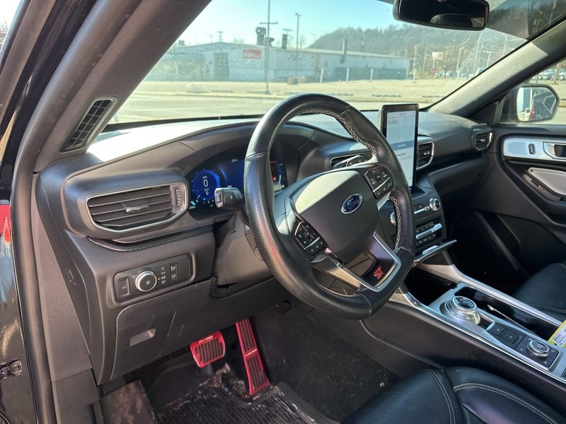 Used 2020 Ford Explorer ST w/ ST Street Pack image 12