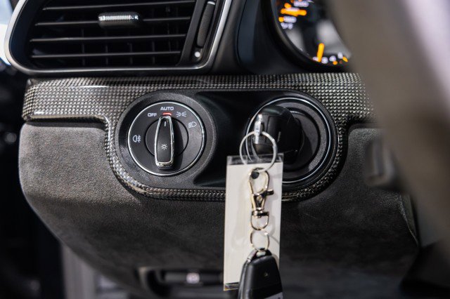 Used 2019 Porsche 911 GT3 RS RWD image 35