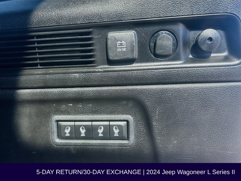 Used 2024 Jeep Wagoneer L Series II AWD/4WD image 42