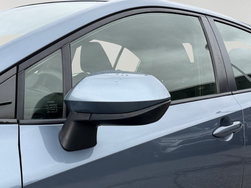 Used 2021 Toyota Corolla LE w/ Carpet Mat Package (TMS) FWD image 28