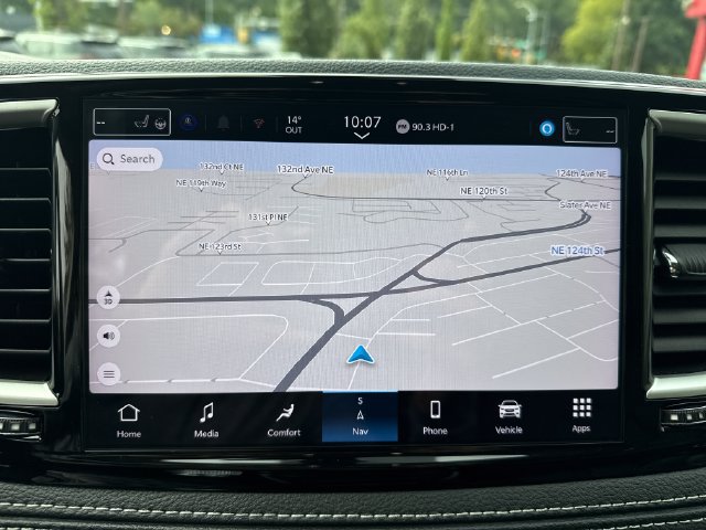 Used 2024 Chrysler Pacifica Limited FWD image 24