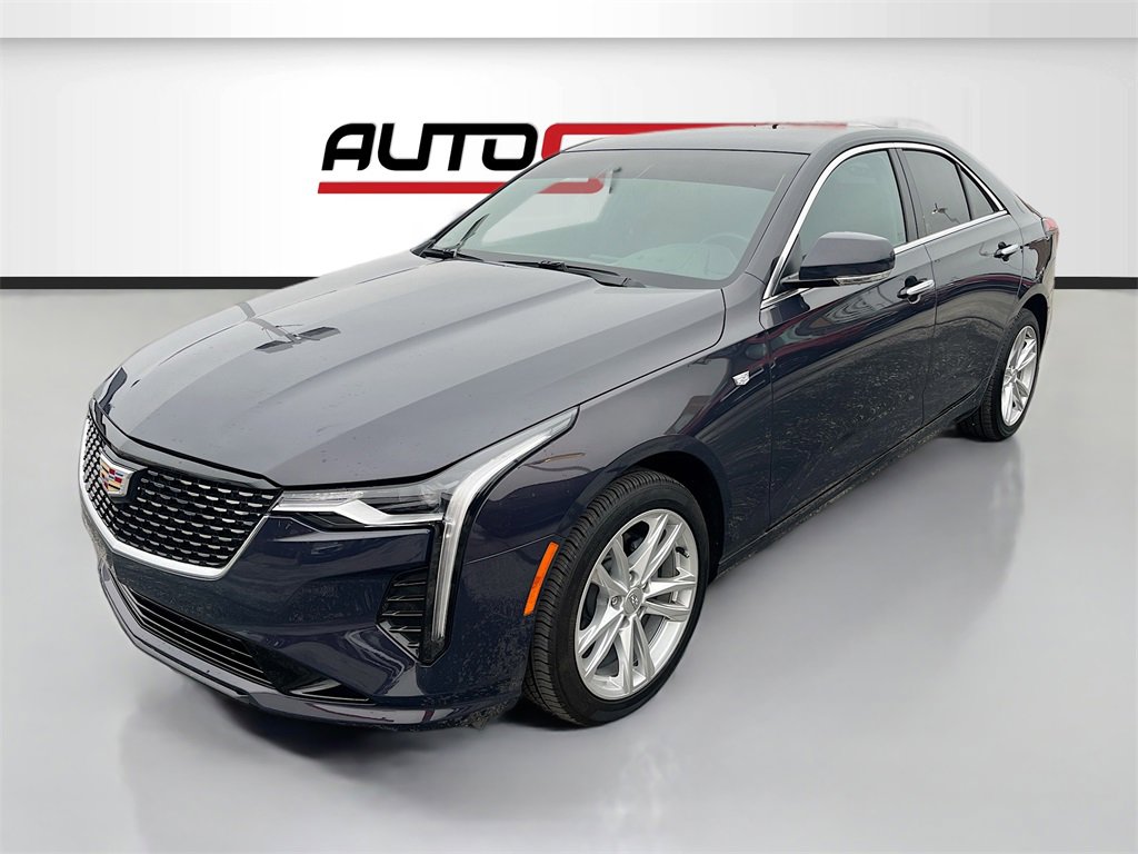 Used 2025 Cadillac CT4 Luxury image 3