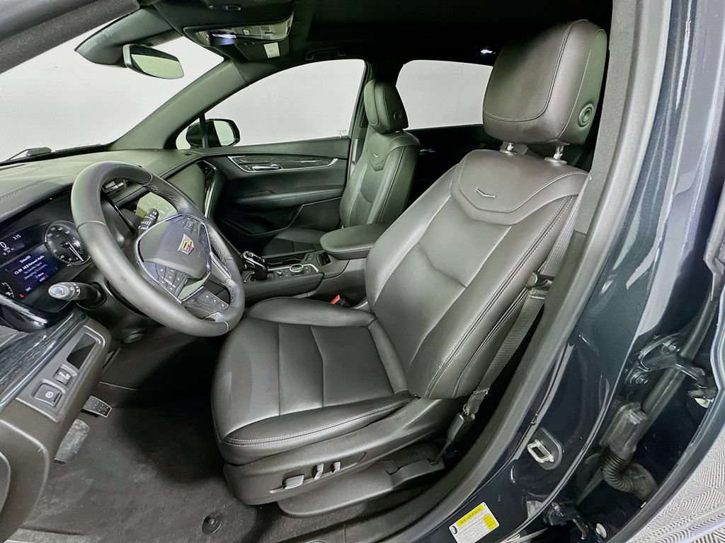 Used 2021 Cadillac XT5 Premium Luxury w/ LPO, Floor Liner Package FWD image 20