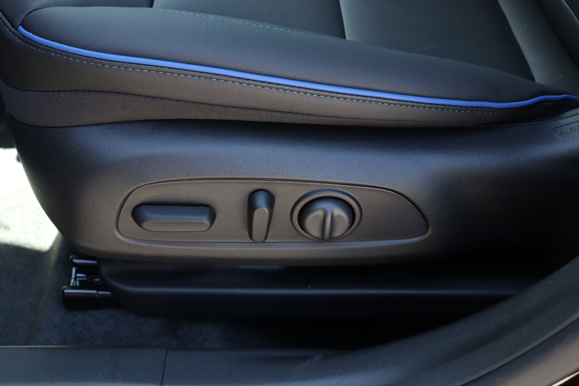New 2026 Buick Envista Sport Touring w/ Convenience I Package FWD image 14