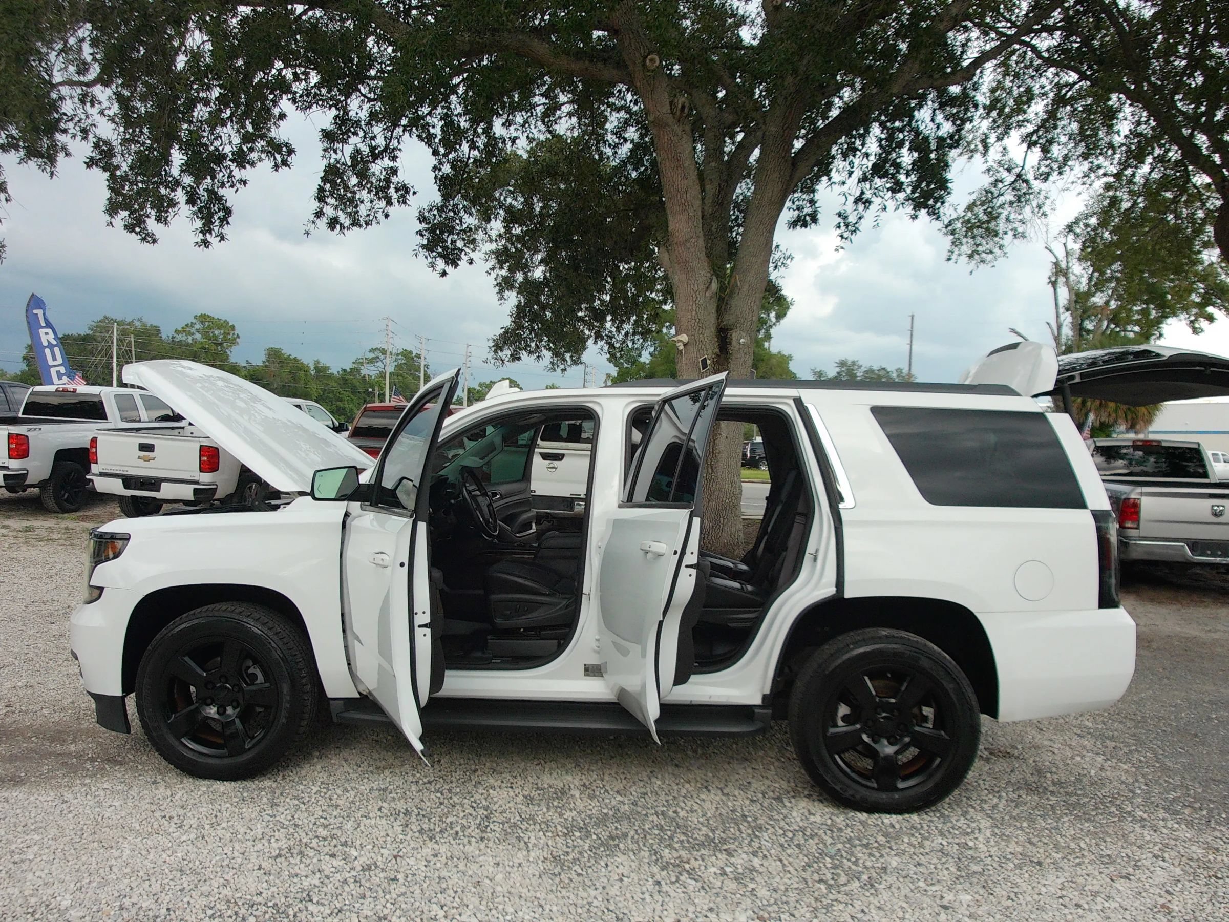 Used 2017 Chevrolet Tahoe LT RWD image 10