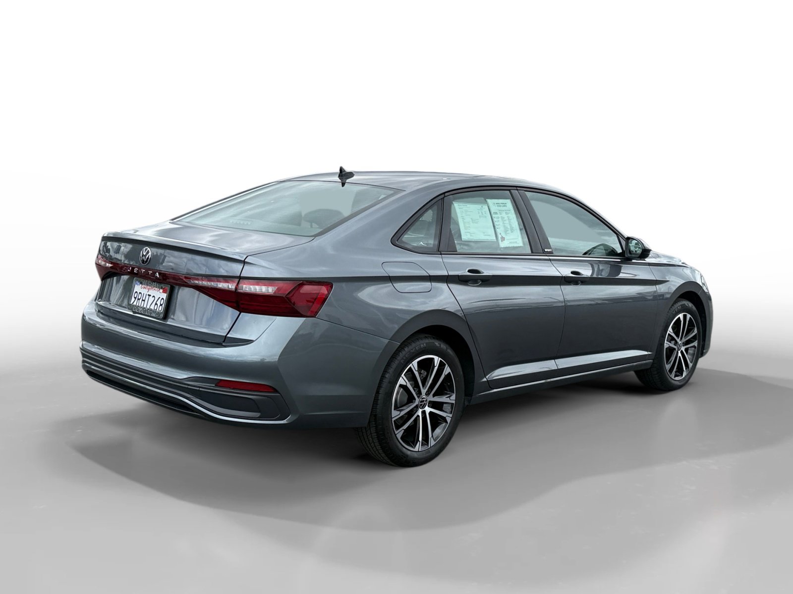 Used 2025 Volkswagen Jetta Sport image 5