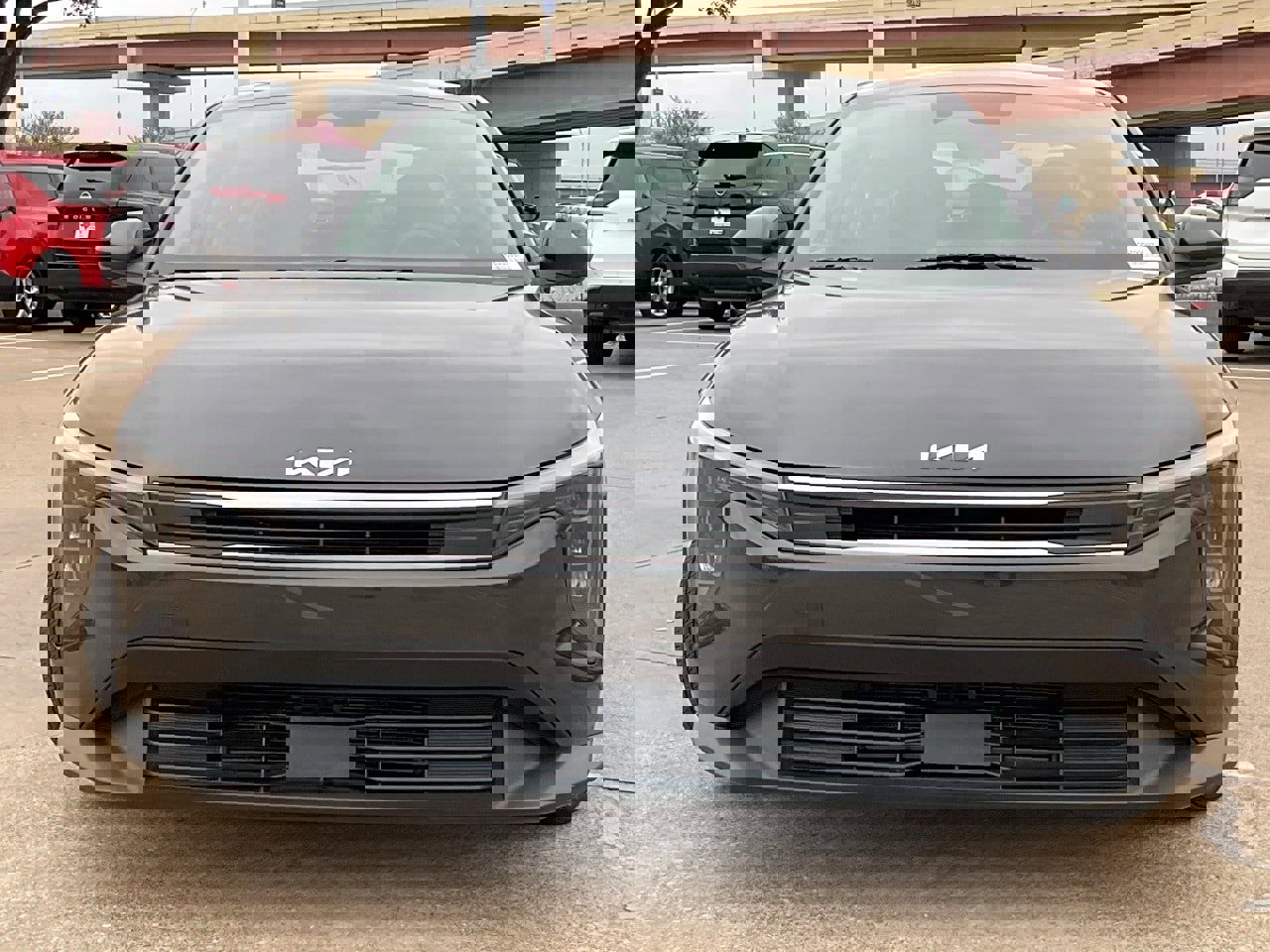 Used 2025 Kia K4 LXS image 3