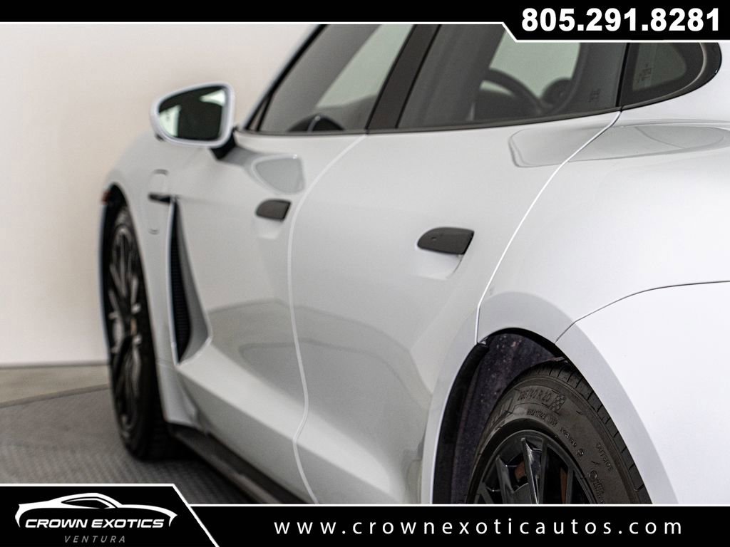 Used 2024 Porsche Taycan GTS image 29