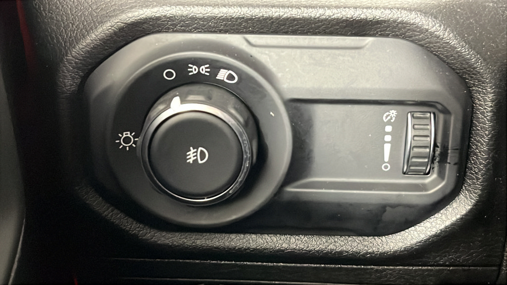 Used 2024 Jeep Wrangler Unlimited Sport AWD/4WD image 30