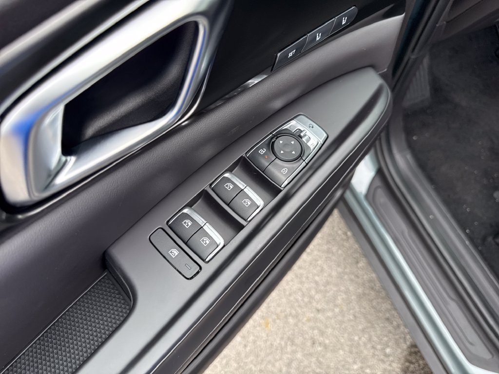 New 2027 Kia Carnival SX FWD image 11