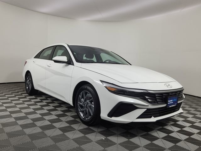 Certified 2025 Hyundai Elantra Blue image 6