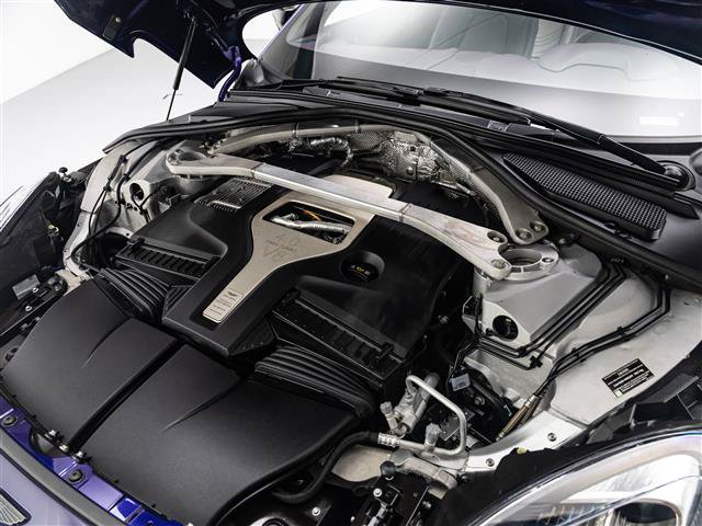 Used 2022 Aston Martin DBX AWD/4WD image 16