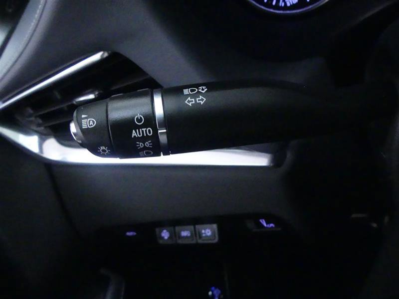 Used 2024 Buick Enclave Premium AWD/4WD image 21