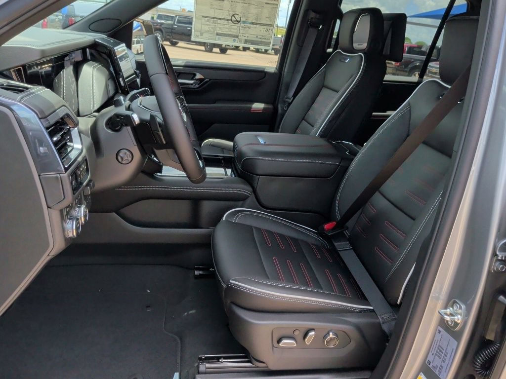 New 2026 GMC Yukon AT4 Ultimate AWD/4WD image 13