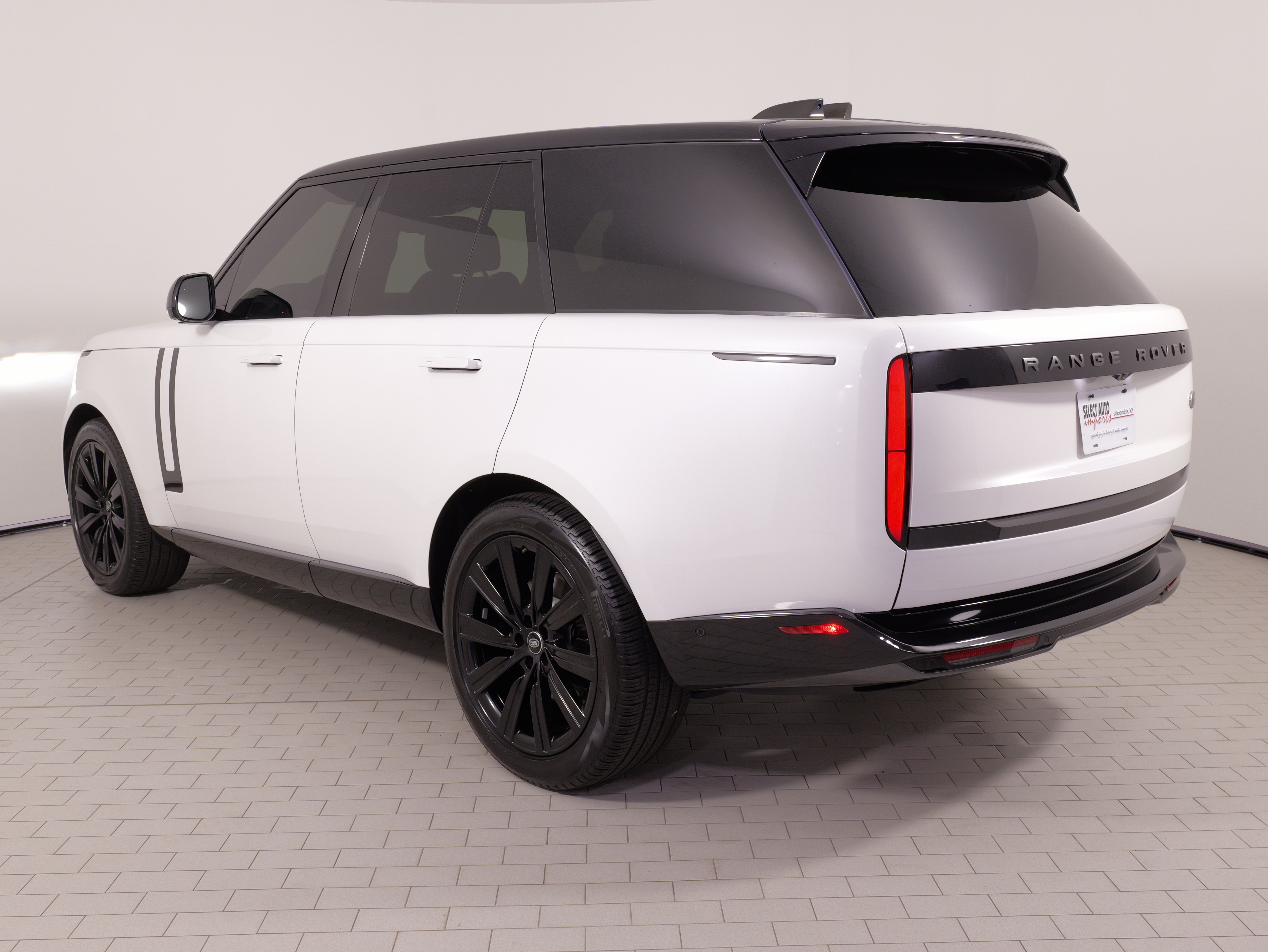 Used 2023 Land Rover Range Rover SE AWD/4WD image 17