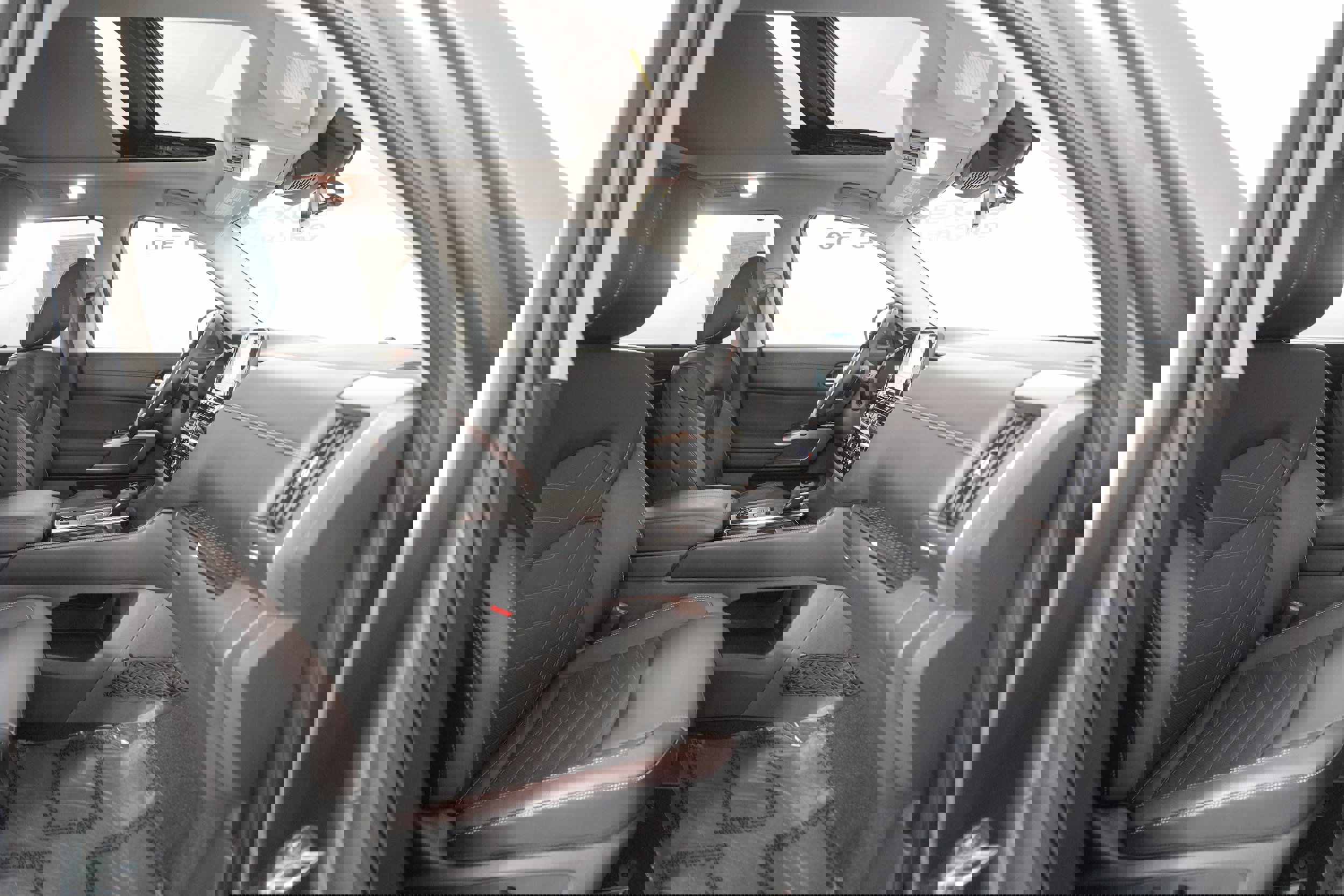 Used 2025 Nissan Pathfinder Platinum w/ Cargo Package image 20