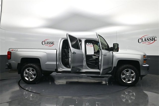 Used 2019 Chevrolet Silverado 2500 LTZ w/ Duramax Plus Package image 30
