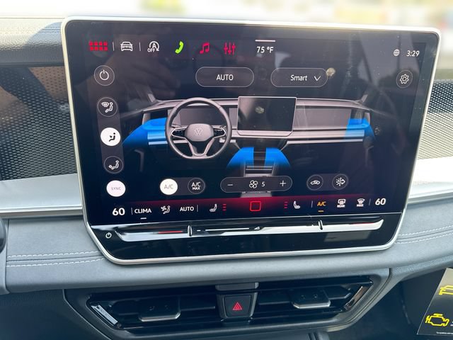 New 2026 Volkswagen Tiguan SE R-Line FWD image 17