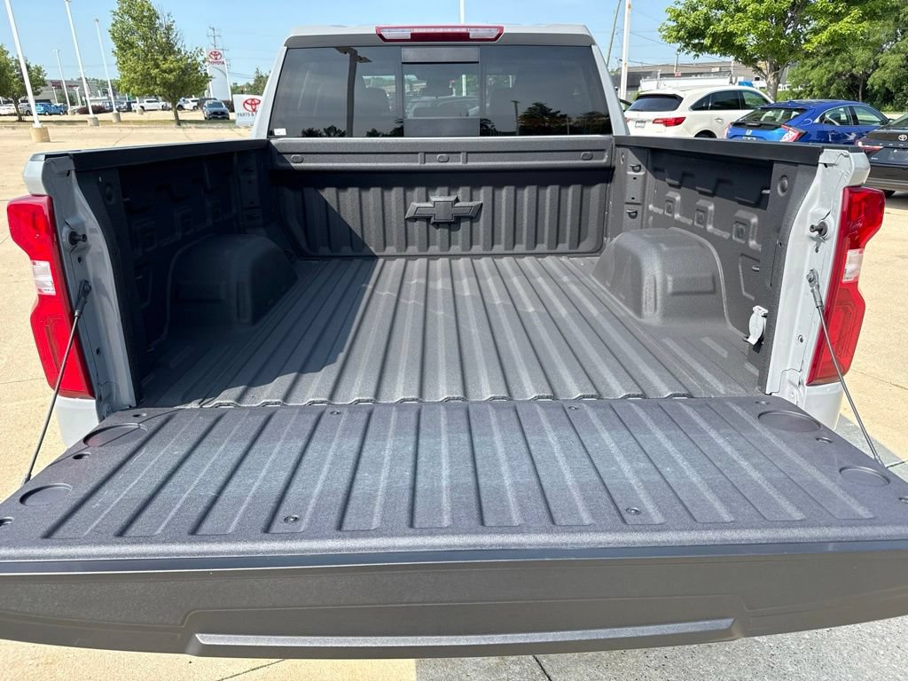 Used 2024 Chevrolet Silverado 1500 RST w/ Convenience Package II AWD/4WD image 15