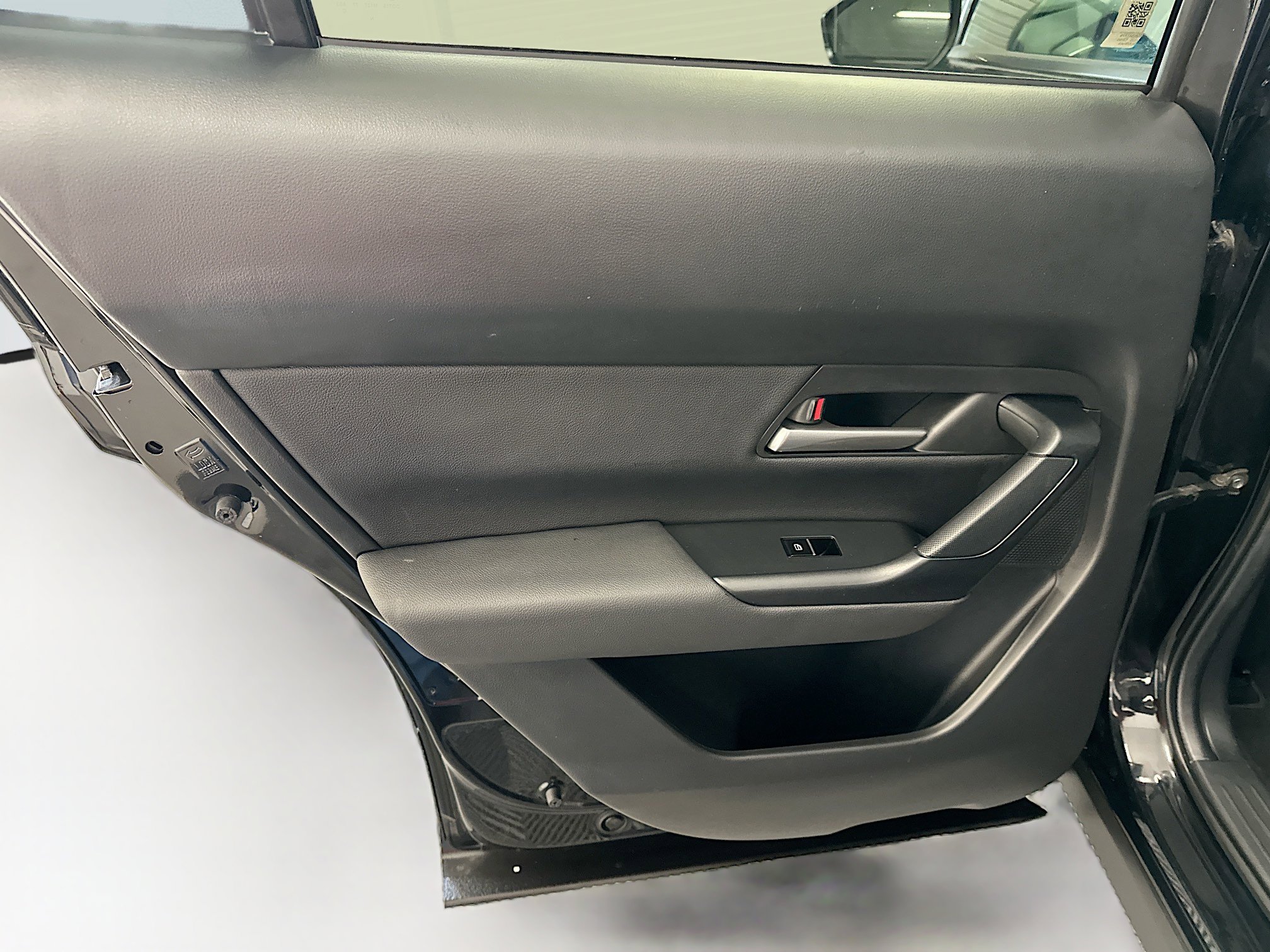 Used 2025 MAZDA CX-50 AWD 2.5 S w/ Premium Package image 28