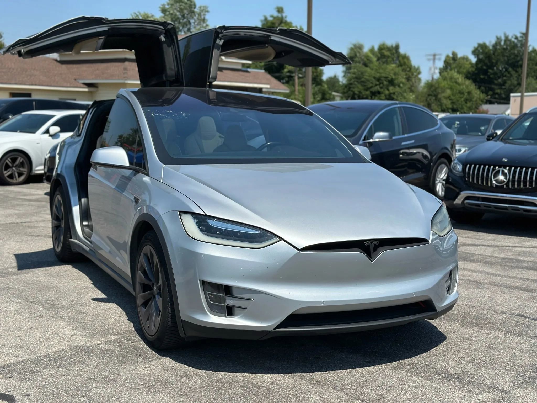 Used 2016 Tesla Model X Performance image 3