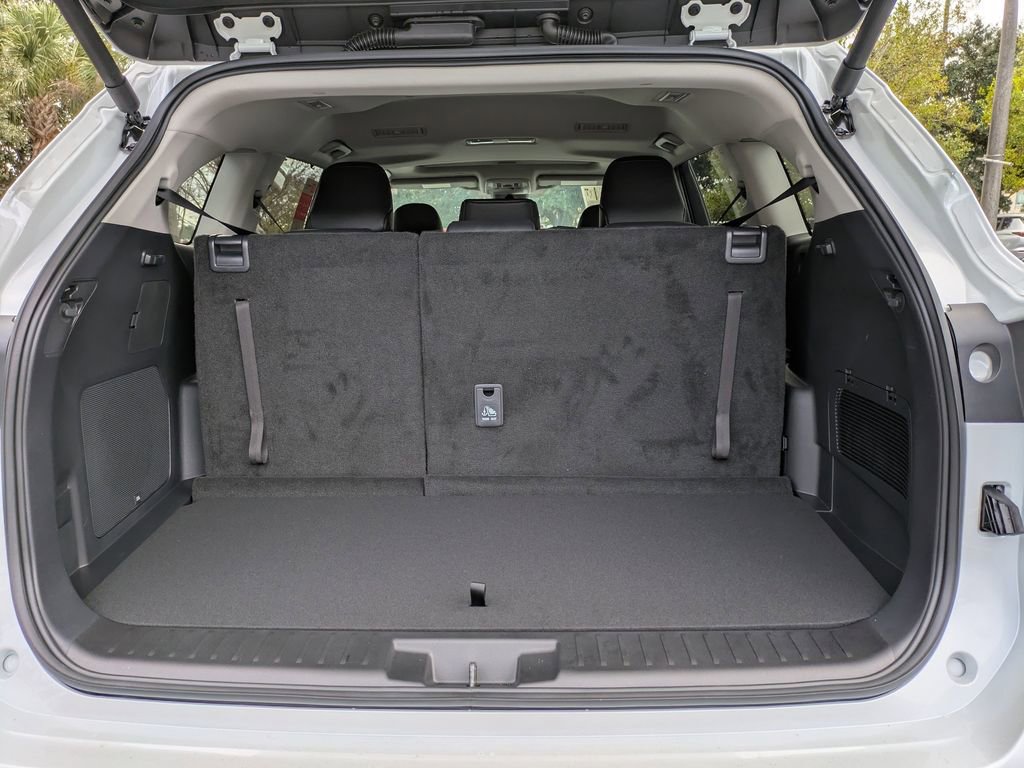 New 2026 Toyota Highlander Limited image 12
