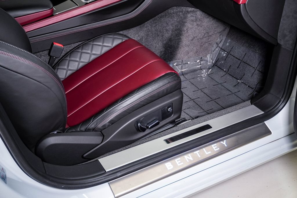 Used 2021 Bentley Continental GT AWD/4WD image 18