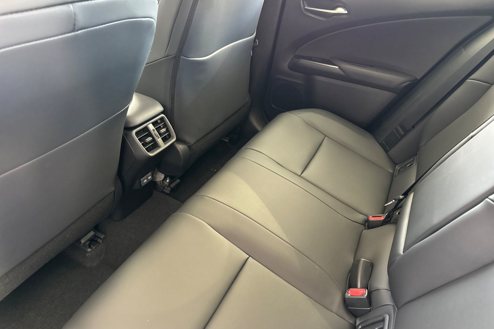 Certified 2026 Lexus UX 300h FWD w/ Accessory Package (Z2) image 15