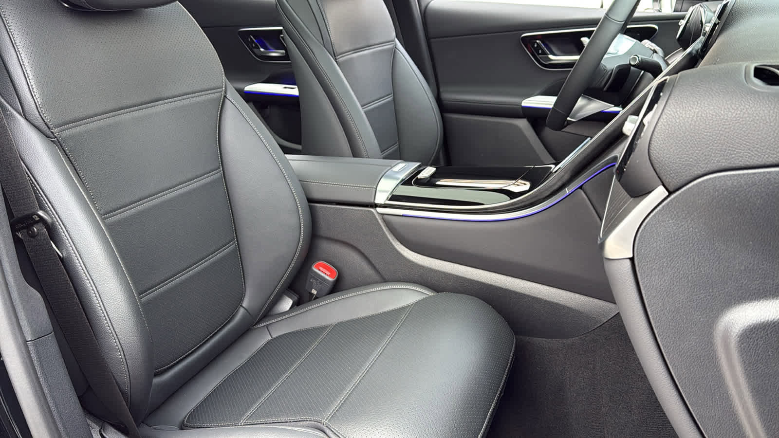 New 2026 Mercedes-Benz GLC 300 4MATIC image 35