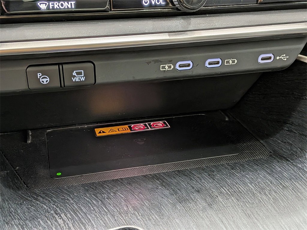 Used 2023 Lexus RZ 450e Premium image 27