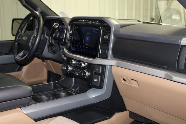 Certified 2022 Ford F150 XLT w/ Equipment Group 302A High image 19