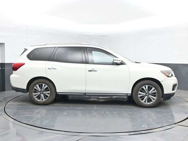 Used 2019 Nissan Pathfinder SL FWD image 11