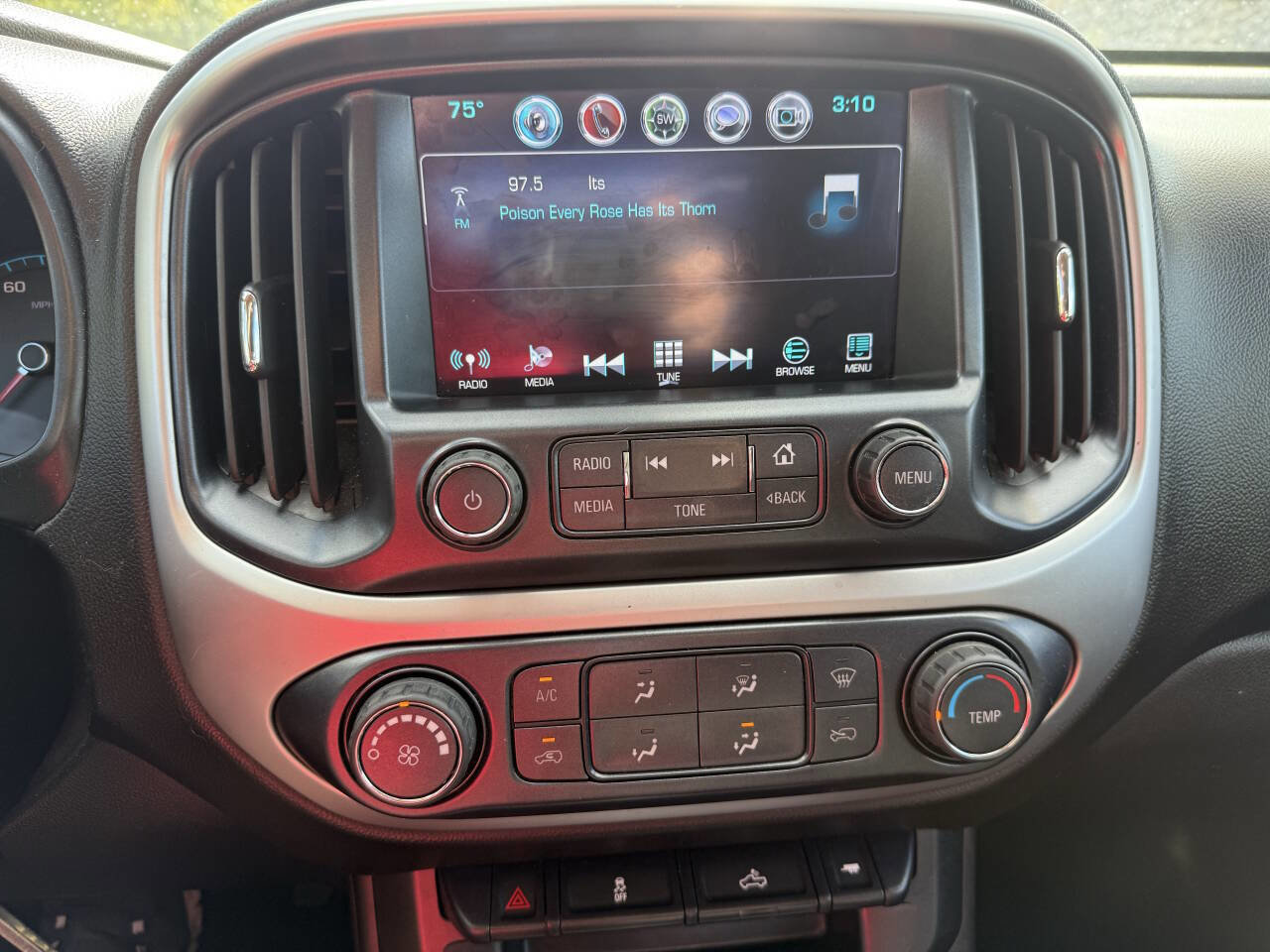 Used 2018 Chevrolet Colorado LT image 10