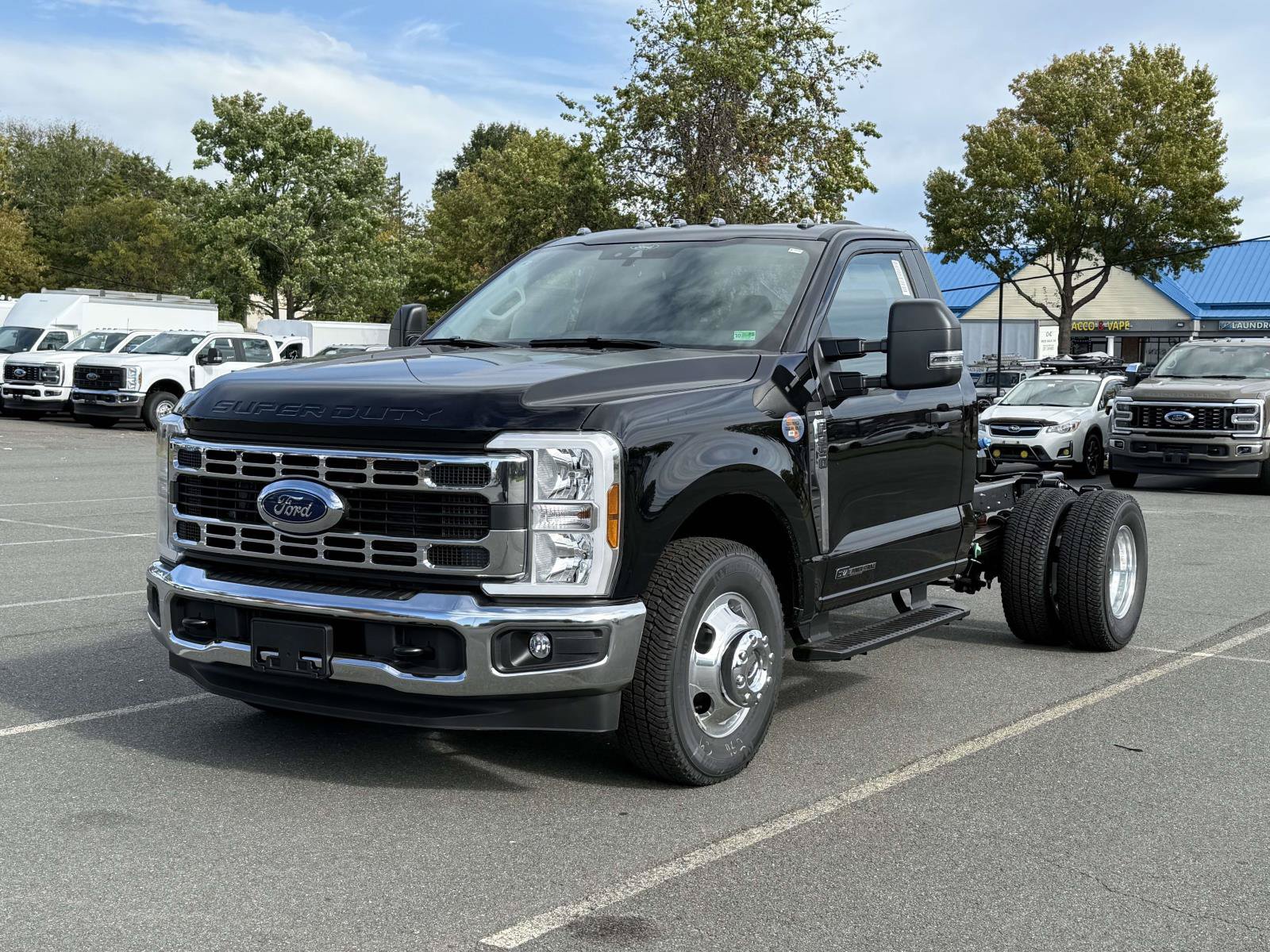 New 2026 Ford F350 XLT RWD image 5
