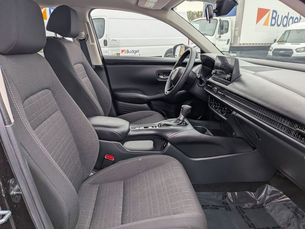Used 2025 Honda HR-V LX image 30