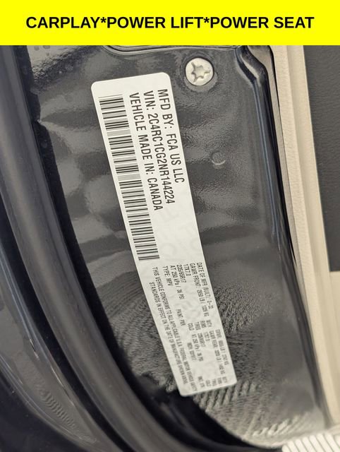 Used 2022 Chrysler Voyager LX image 35