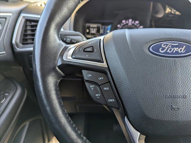 Used 2022 Ford Edge Titanium AWD/4WD image 13