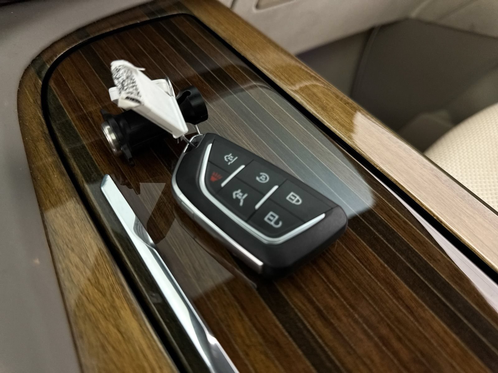 Used 2022 Cadillac Escalade Sport Platinum AWD/4WD image 38