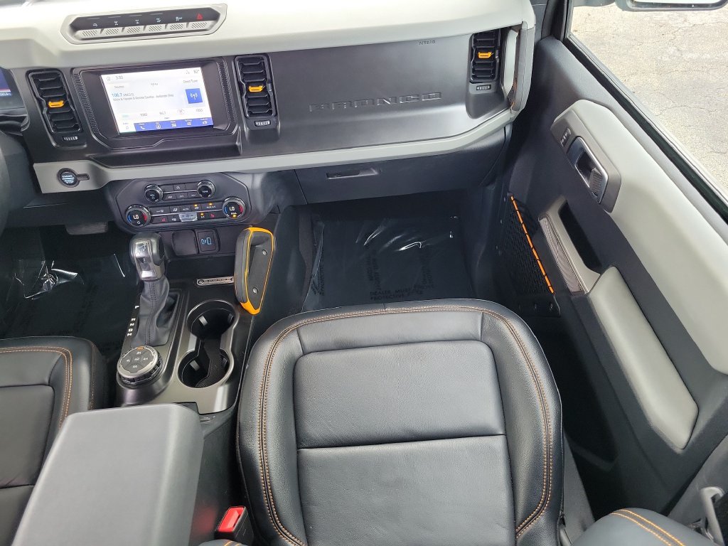 Used 2023 Ford Bronco Badlands w/ Sasquatch Package AWD/4WD image 18