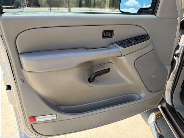 Used 2006 Chevrolet Avalanche LS w/ Avalanche South-West Package RWD image 12