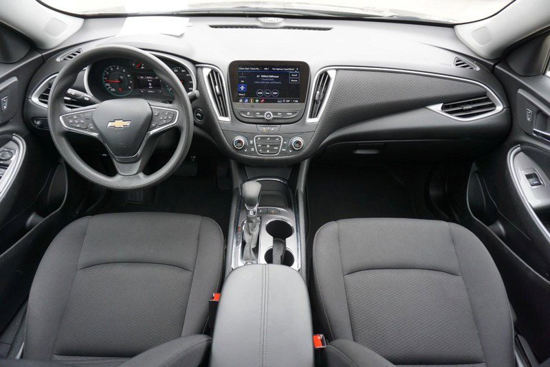 Used 2024 Chevrolet Malibu LT image 30