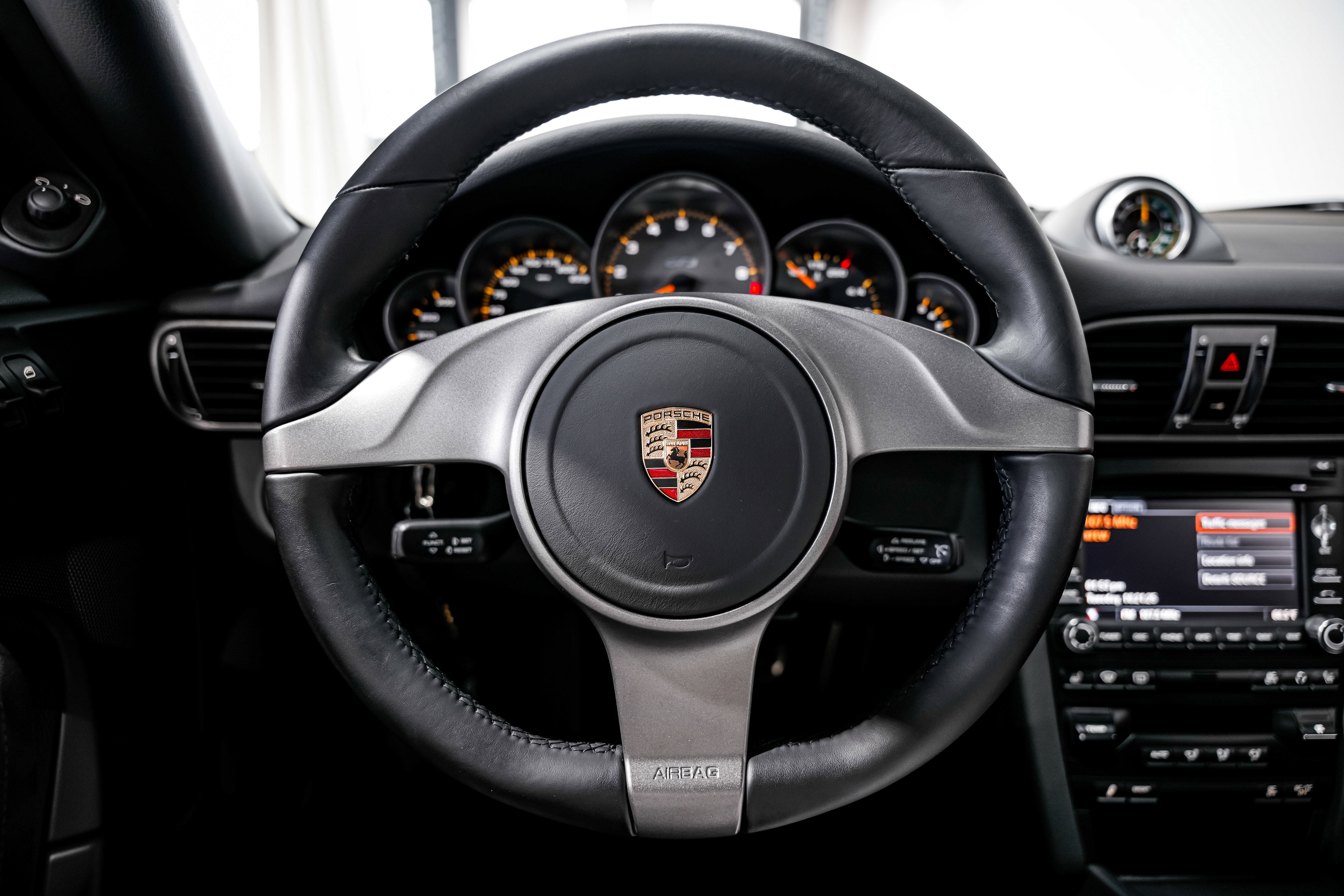 Used 2010 Porsche 911 GT3 image 11