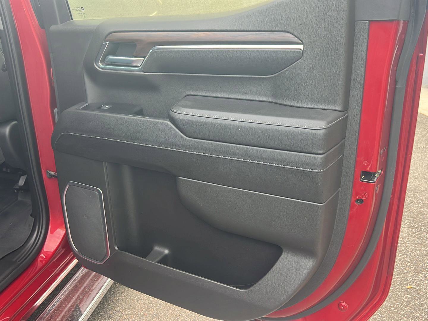 Used 2023 GMC Sierra 1500 SLT w/ SLT Premium Plus Package image 15