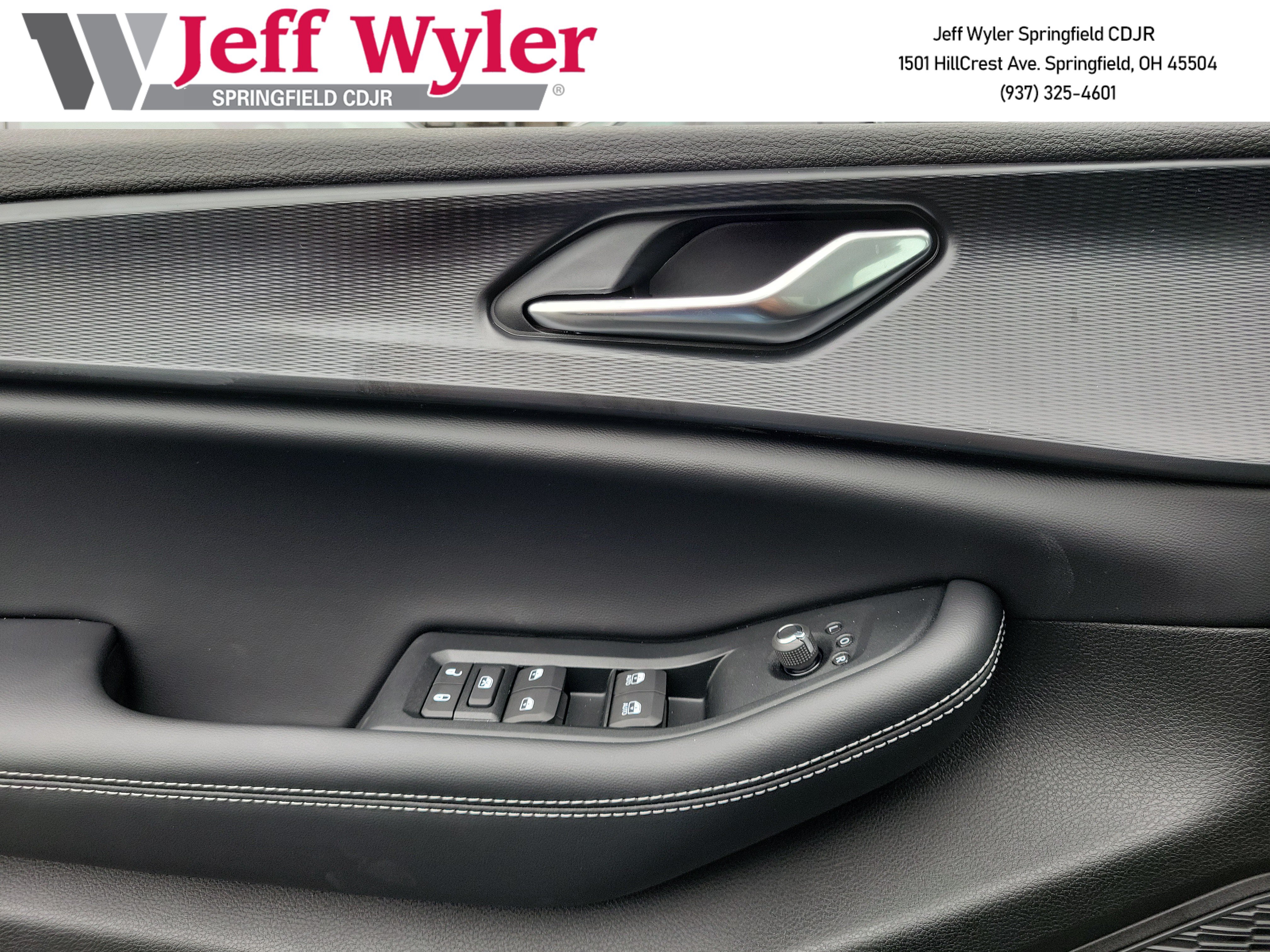 New 2026 Jeep Grand Cherokee Laredo X AWD/4WD image 14