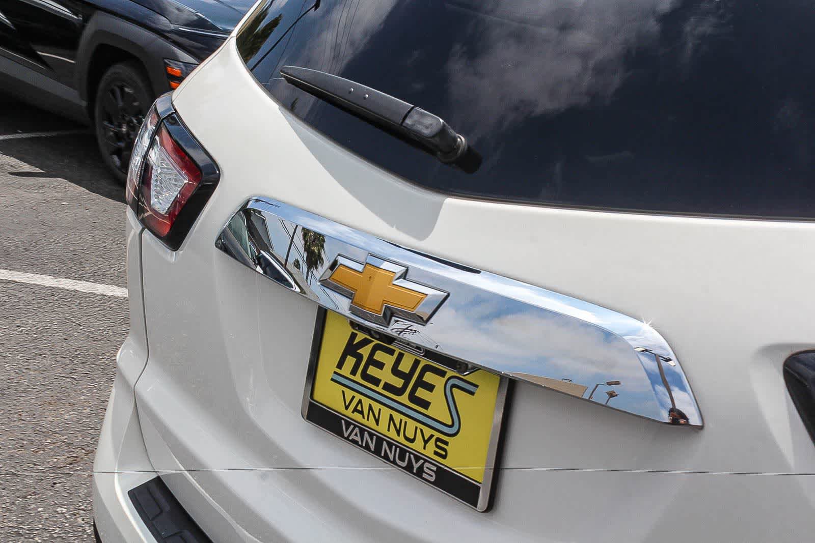 Used 2015 Chevrolet Traverse LS FWD image 9