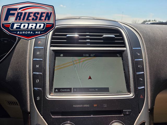 Used 2016 Lincoln MKX Reserve w/ Technology Package FWD image 20