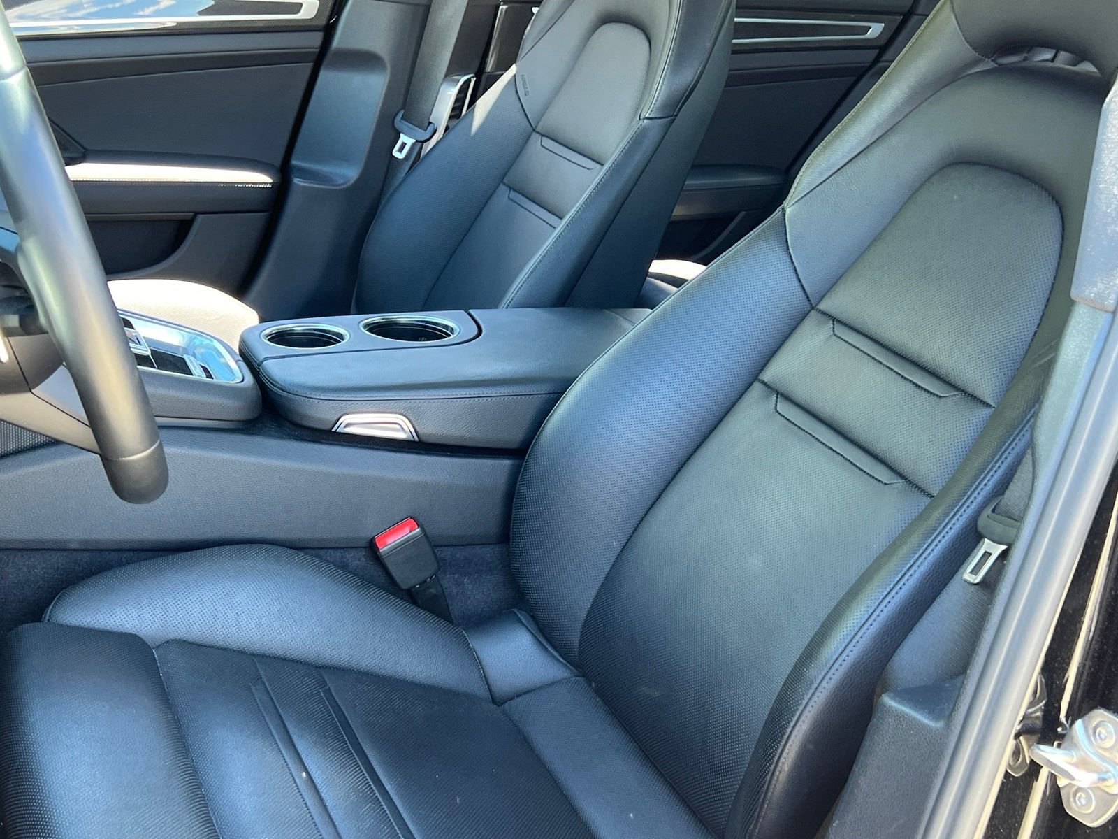 Certified 2023 Porsche Panamera 4 Platinum Edition AWD/4WD image 5